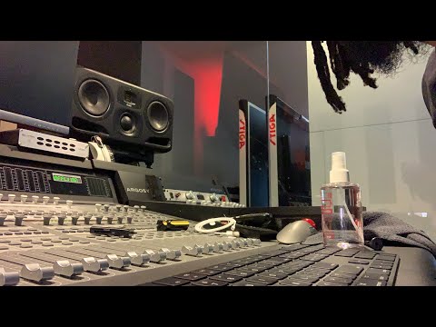 Recording Studio |  Rearranging My Studio Desk (LIVE)