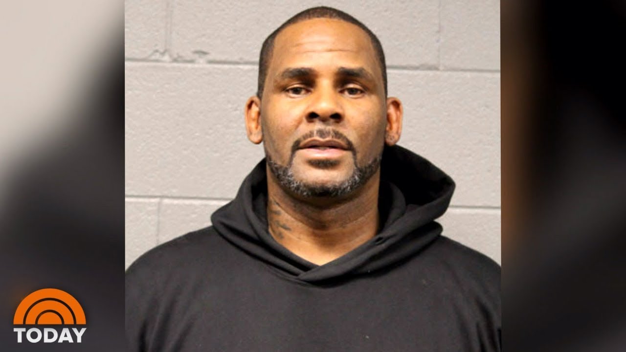 Federal Prosecutors Arrest And Charge R. Kelly In New Child Pornography Case