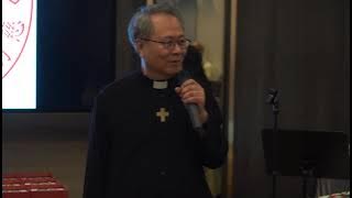 孔神父带领大家共唱圣歌《青年慈父鲍思高》
