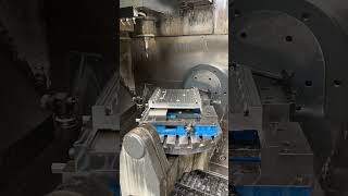 HAAS UMC-750 5-AXIS CNC MACHINING CENTER
