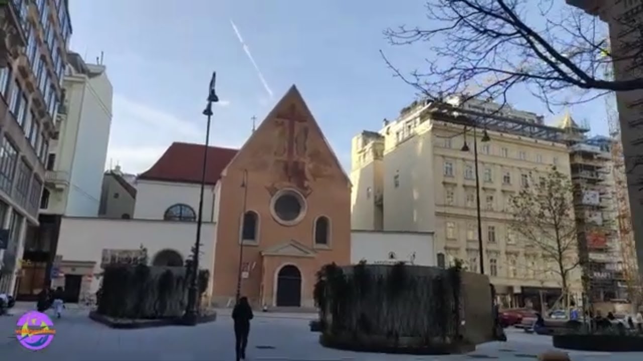 Autumn Walking Tour Vienna: A Unique Opportunity to See the City's Architecture at Its Very Best