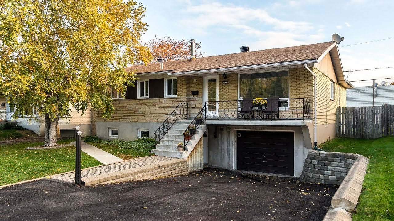 [VENDU] Le Royer, Vimont, Laval YouTube