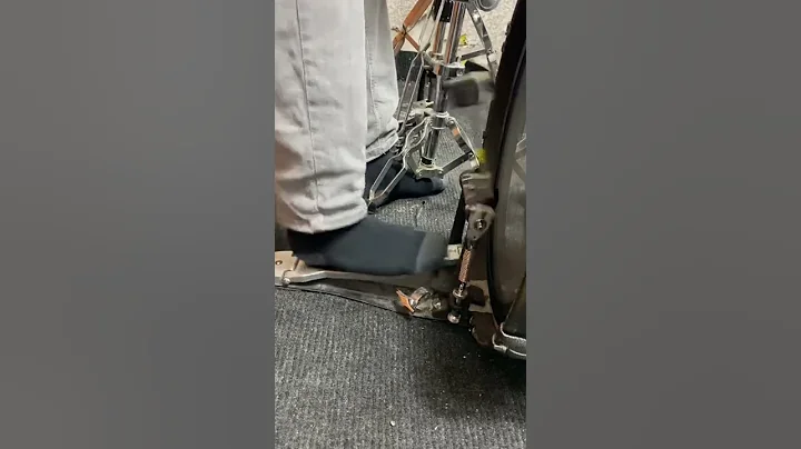 How to play fast triple strokes on a single pedal