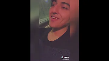 بعدت و قولت مش فارق نسيت الاغنيه في الاخر 