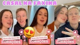 Aline Mazettofaxina Na Casa Com O Marido 