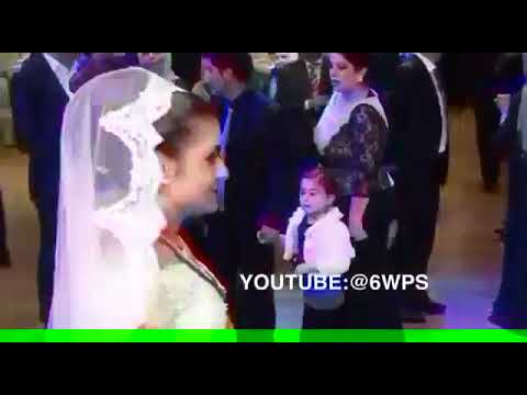 كلتيلي وحدك بالگلب وطلعتي غيري موالفه عفتيني بحلوك البشر مضحكه ونسه وسالفه