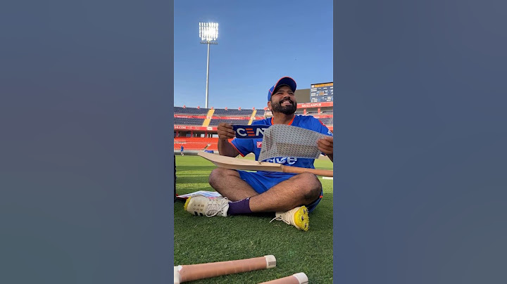 Rohit sharma stick sticker in his bat #shorts #ipl2024 #viratkohli