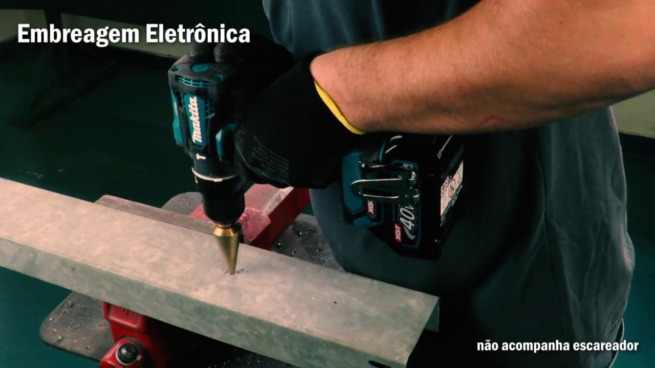 PARAFUSADEIRA / FURADEIRA DE IMPACTO 13MM À BATERIA 40V XGT MAX