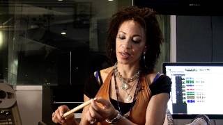 VIC FIRTH® Signature Cindy Blackman Baquetas Punta Madera video