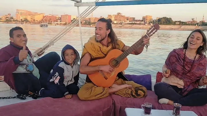 "Todo es mi familia" Rainbow medecine song - Sunset cruise on the Nile, Louxor, Egypt