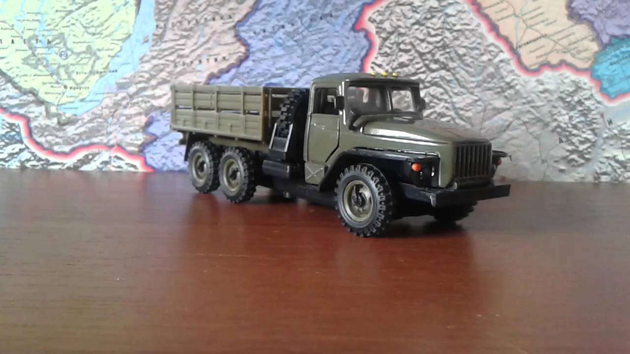Игрушка автомобиль урал