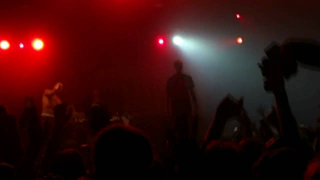 De Opposites - Licht uit (Live at Casa Blanca 07-08-2010) De Opposites - Licht uit (Live at Casa Blanca 07-08-2010)