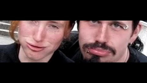 Slow motion flapping mouths