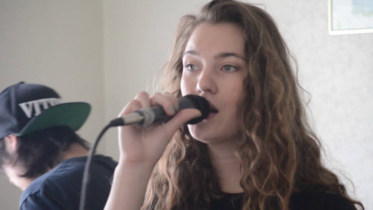 E-R Sessions: LONER - Sedated