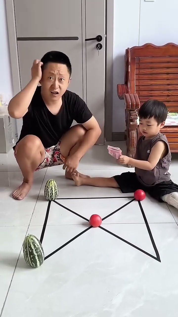 看谁先连成一条线，还是儿子聪明！#Cute baby#Cute#呆萌小米宝#聪明宝宝#萌娃