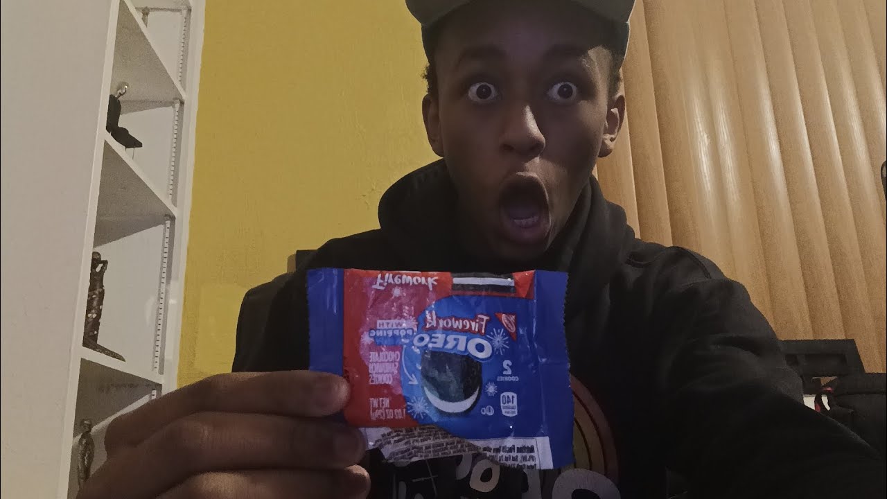 These Oreos are so good that it's Exploding in my Mouth! | Firework Oreos With Popping Candy Review*