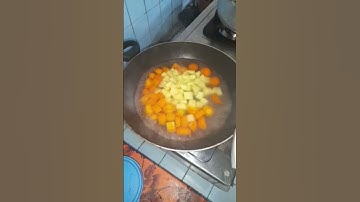Thumbnail of Resep Sop kembabg tahu vegetarian #short #shorts #shortvideo #shortsvideo #mamakgabut #masak #home