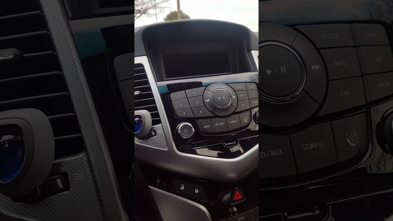 How do I fix chevy cruze 2012 ltz radio probem? YouTube