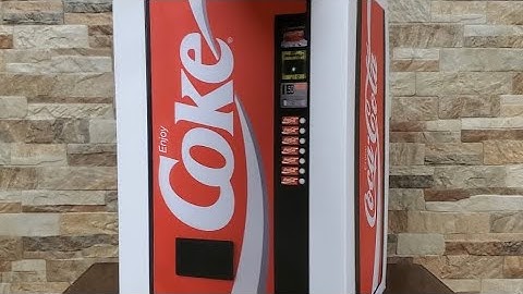New Wave Toys - 1/6 Scale Coke Vending Machine - Quick Look