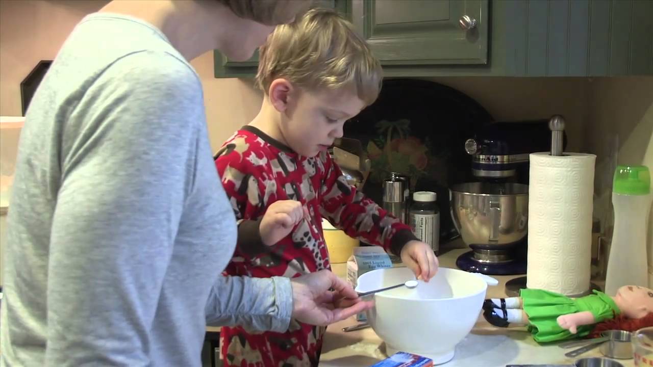 Cade cooking - YouTube