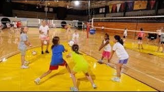 Kids Play Volleyball الكرة الطائرة للاطفال