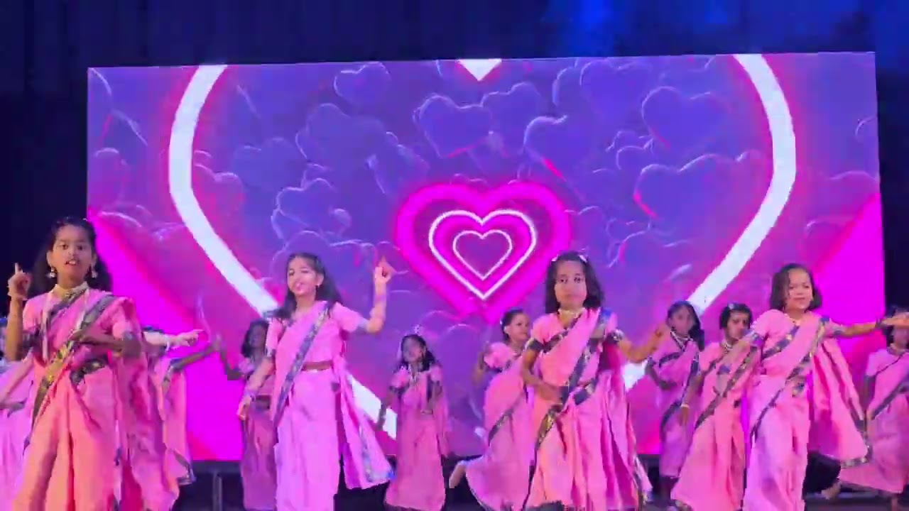 Gulabi sadi....my cutie performance 