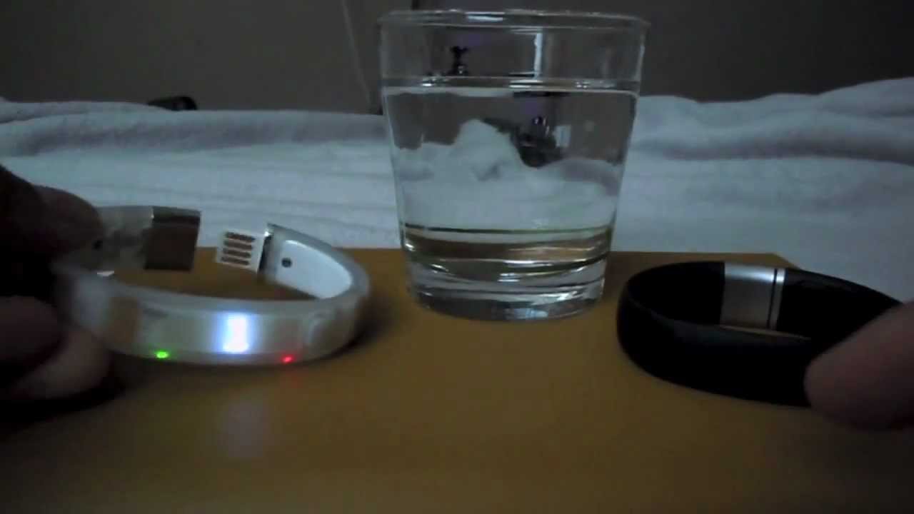 2 nike+ fuelband water drop test - nike 