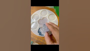 Resin pop socket for my phone! #diycrafts #resincrafts #craft #shorts #craftyideas