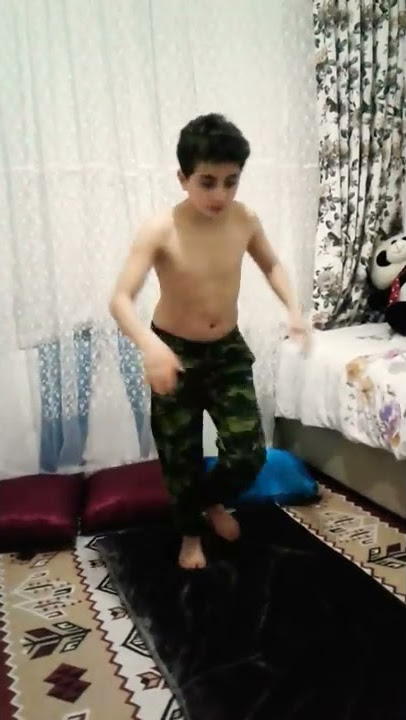 Download lagu Ardarda ters takla atma çalışması (video gelecektir)