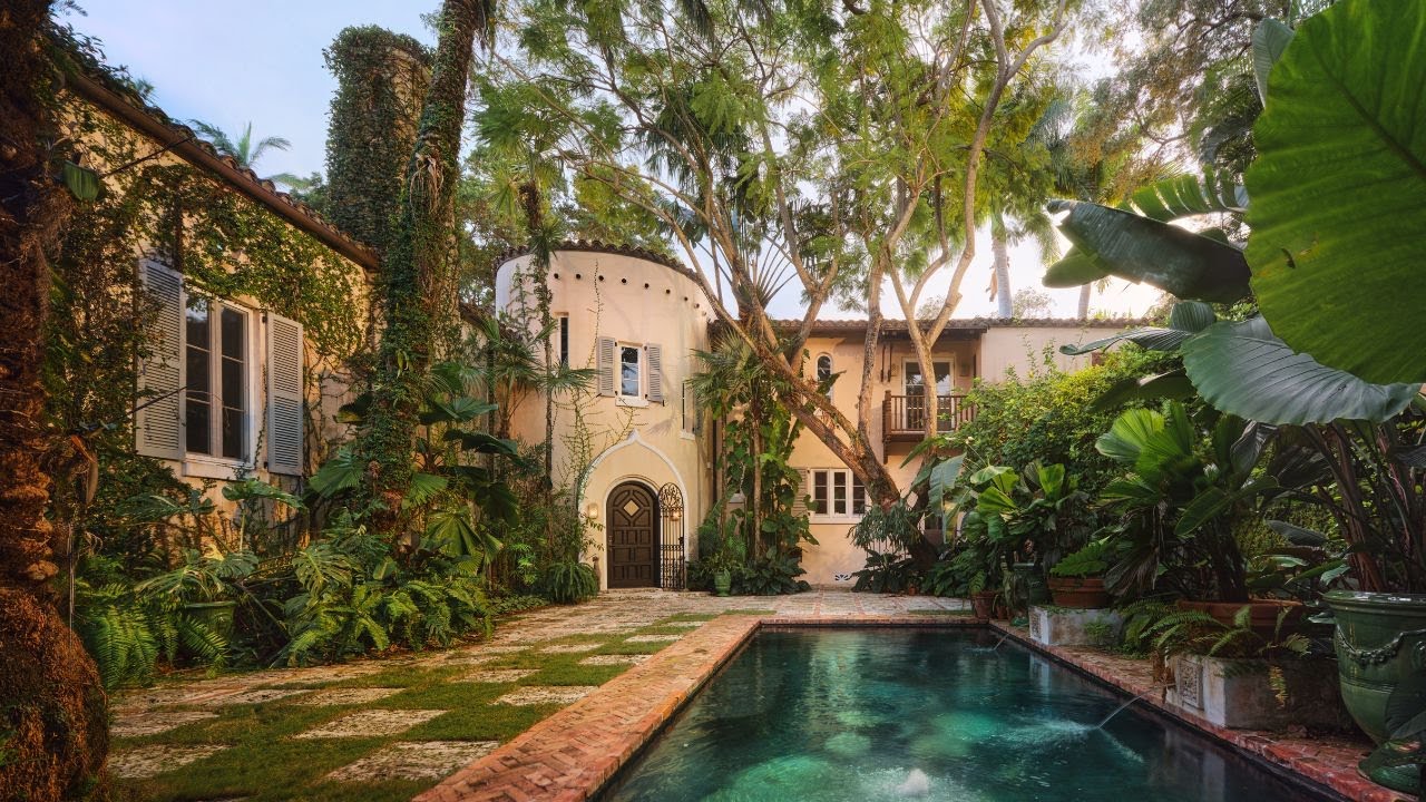 3467 N Moorings Way, Coconut Grove, FL 33133