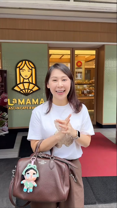 Chef Devina Hermawan has a restaurant in Bandung, the menu is very varied, mostly Asian.