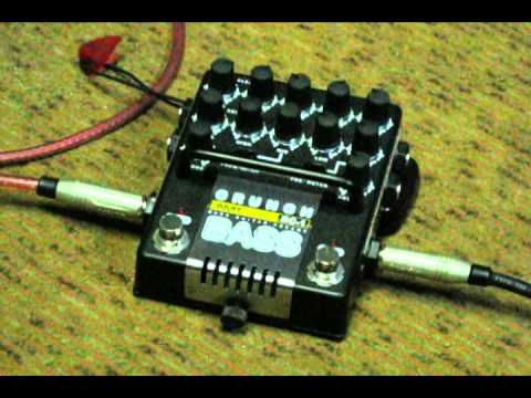 AMT Electronics BC-1 "Bass Crunch" Обзор