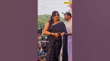 തന്റെ ആരാധർക്കു താഴെ ഇരുന്ന് കൈ കൊടുത്തു അന്ന രാജൻ 🥰❤️ #annarajan #mollywood #malayalamactress
