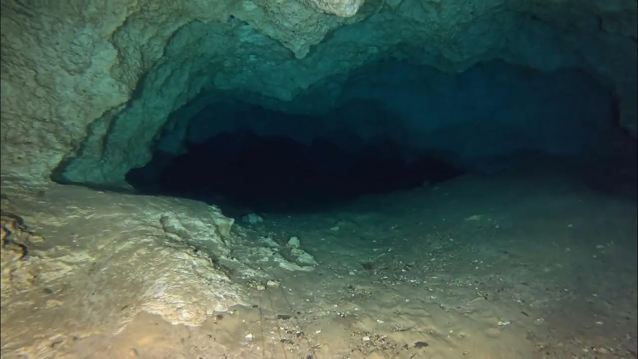 Jackson Blue Springs Entrance to 3000ft YouTube