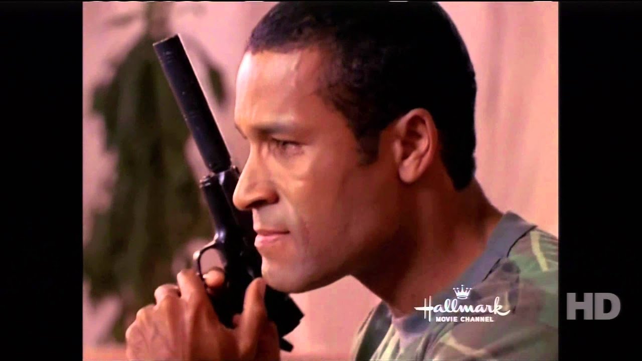 Phil Morris in "Diagnosis: Murder" Scene E - YouTube