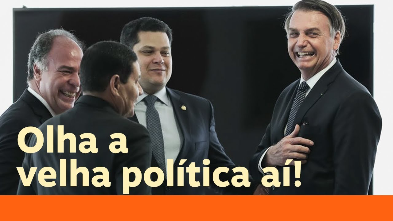 Favores políticos  podem colocar em xeque embaixada de Eduardo Bolsonaro