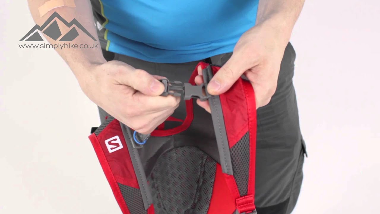 Salomon Trail 20 Rucksack Bright Red - YouTube