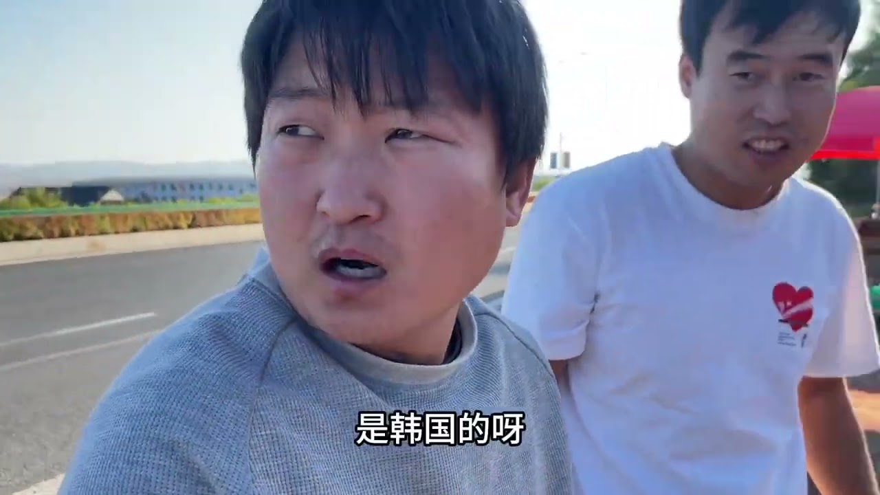 东北龙井苹果梨，90后小伙通过直播卖苹果梨，9天帮农户卖了200箱