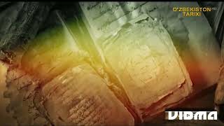 Qul xo‘jayinning oyog‘ini o‘padi va hidlaydi Qul xo‘jayinning oyog‘ini o‘padi va hidlaydi