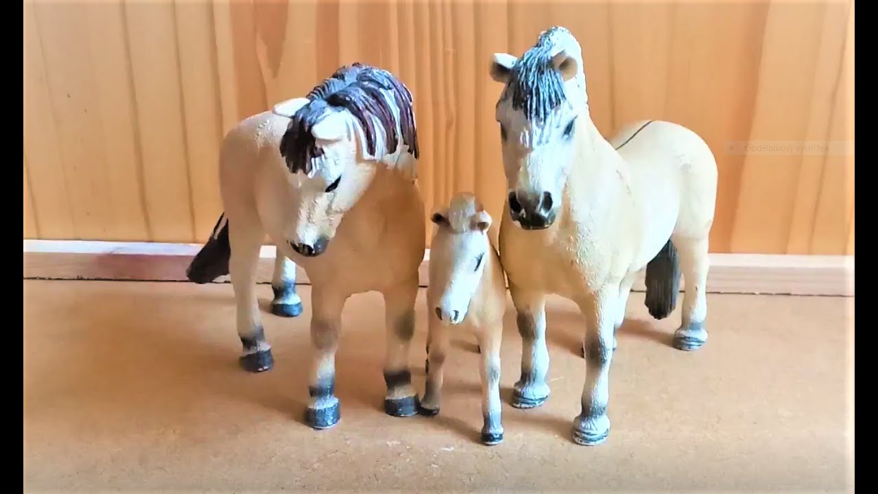 Sbírka našich Schleich koní 2019