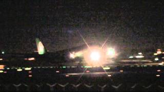 長榮航空 Eva Air A330-203(B-16308) BR-806 澳門(MFM)→桃園(TPE) landing