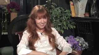 Stef Dawson (Annie Cresta in The Hunger Games) Shares her Talented Voice