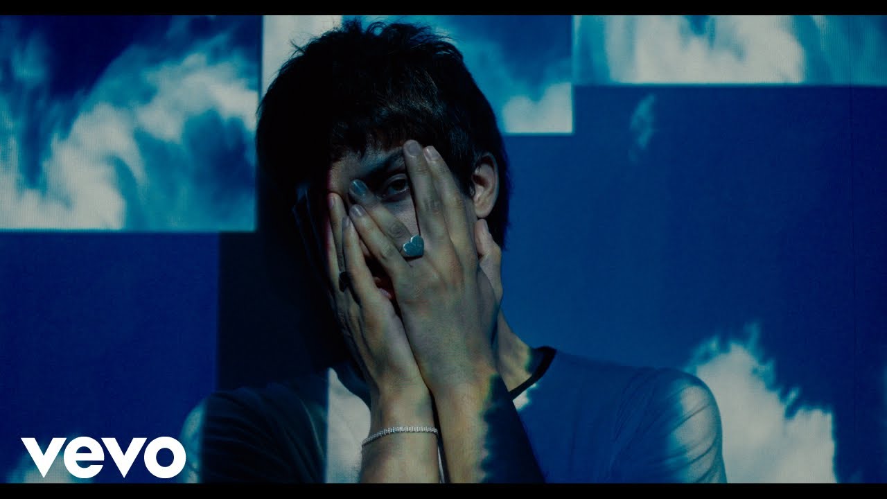 Regardez Silvestre y La Naranja - TOCAR EL CIELO (Visualizer) sur YouTube Regardez Silvestre y La Naranja - TOCAR EL CIELO (Visualizer) sur YouTube