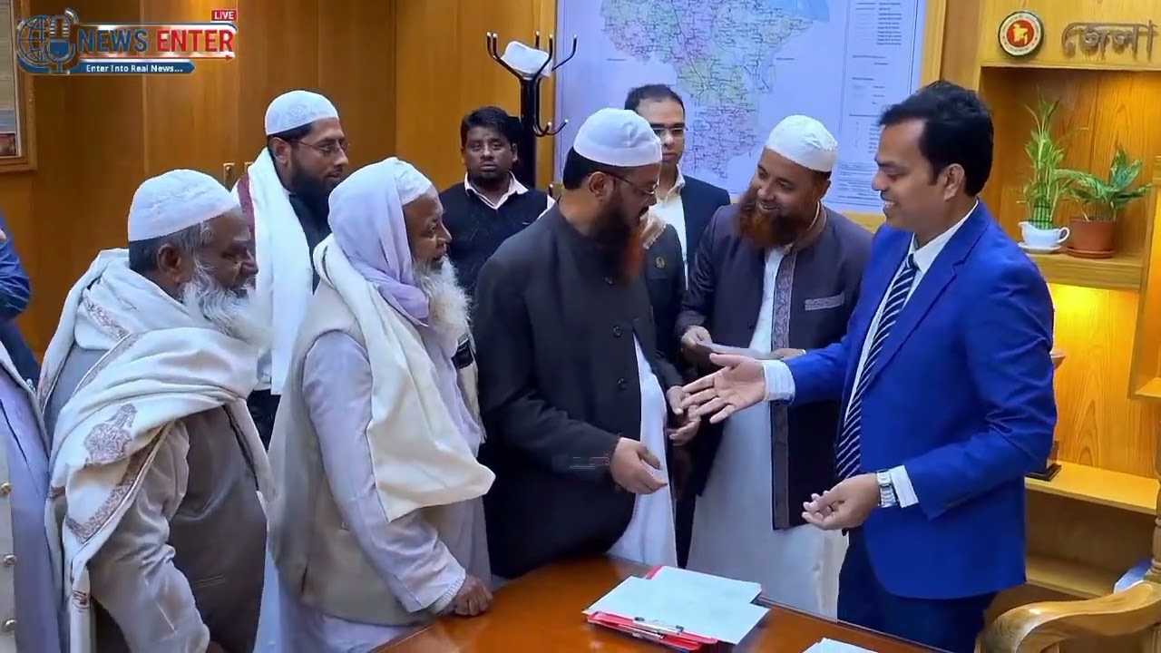 বরিশাল ৫ ও ৬ আসনের মনোনয়ন পত্র জমাদেন মুফতী সৈয়দ মুহাম্মাদ ফয়জুল করিম।