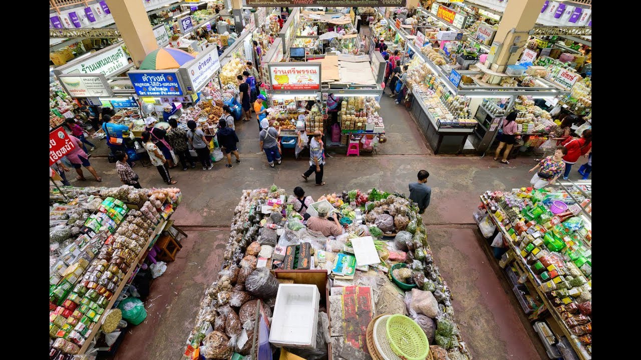 [4K] "Warorot Market" biggest food market in Chiang Mai YouTube