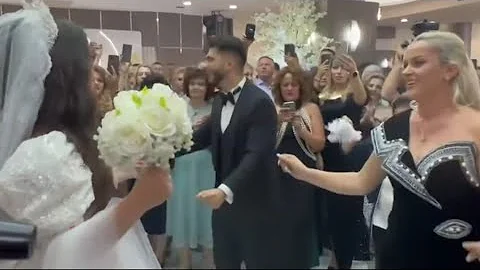 Kumrije Mustafa i kendon vajzese  sebashku me Motrate