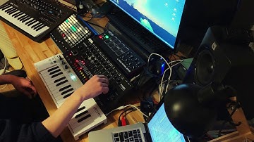 hajoso - DEMO:  liveset (acidlab miami, minilogue, ableton)