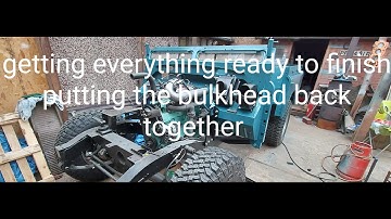 land rover series project (Numb Nuts) dismantling the pedal assembly