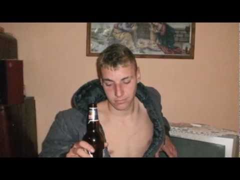 vreau sa beau cu fratii mei.wmv