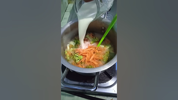 menu makan siang soup brokoly....